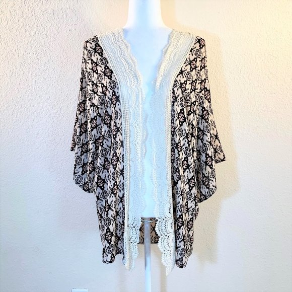 Xhilaration Tops - 🏅HP🏅 Xhilaration Southwest Lace Coverup Wrap